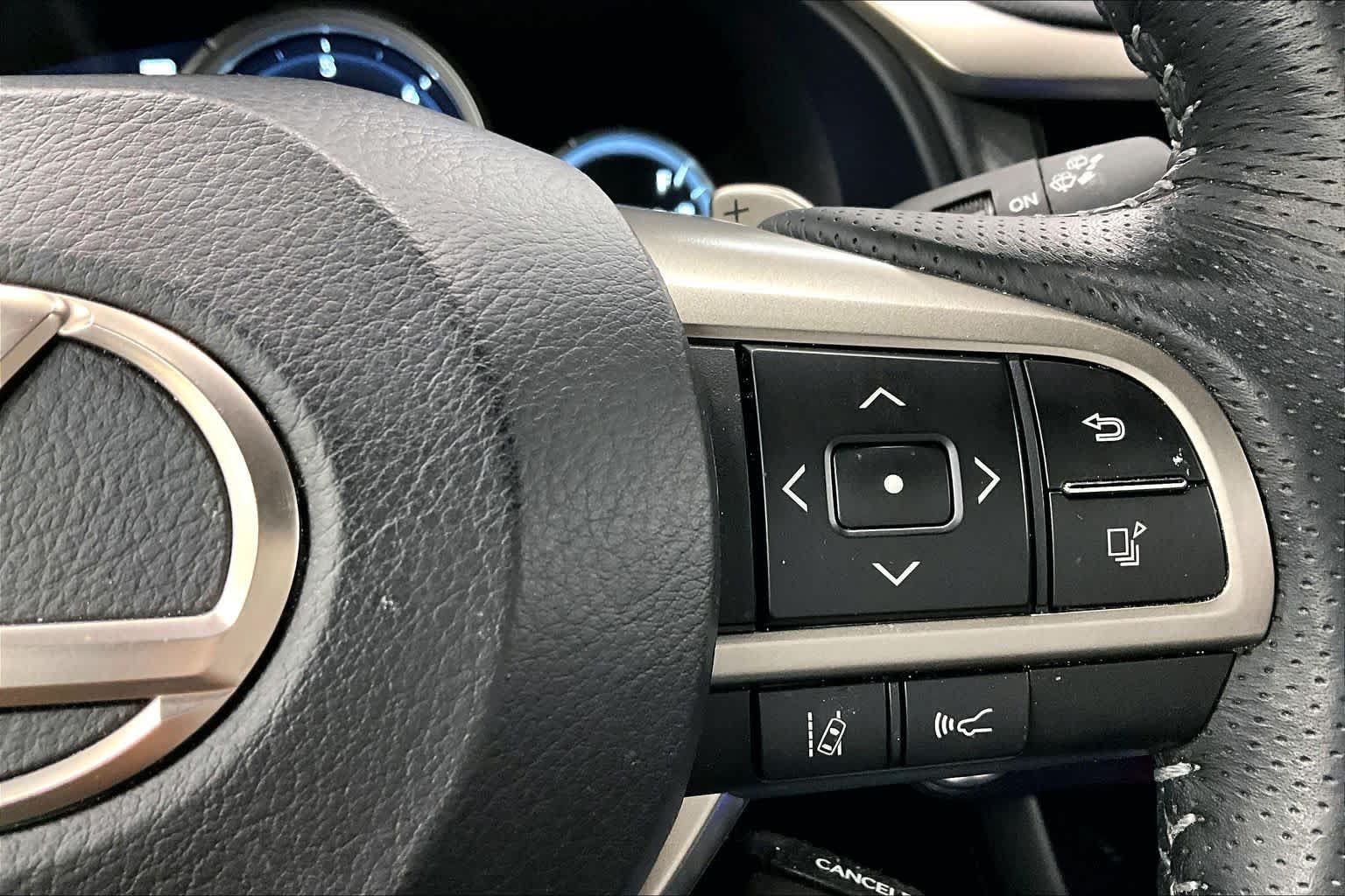 Used 2021 Lexus RX 350 F Sport w/ Accessory Package AWD/4WD image 25