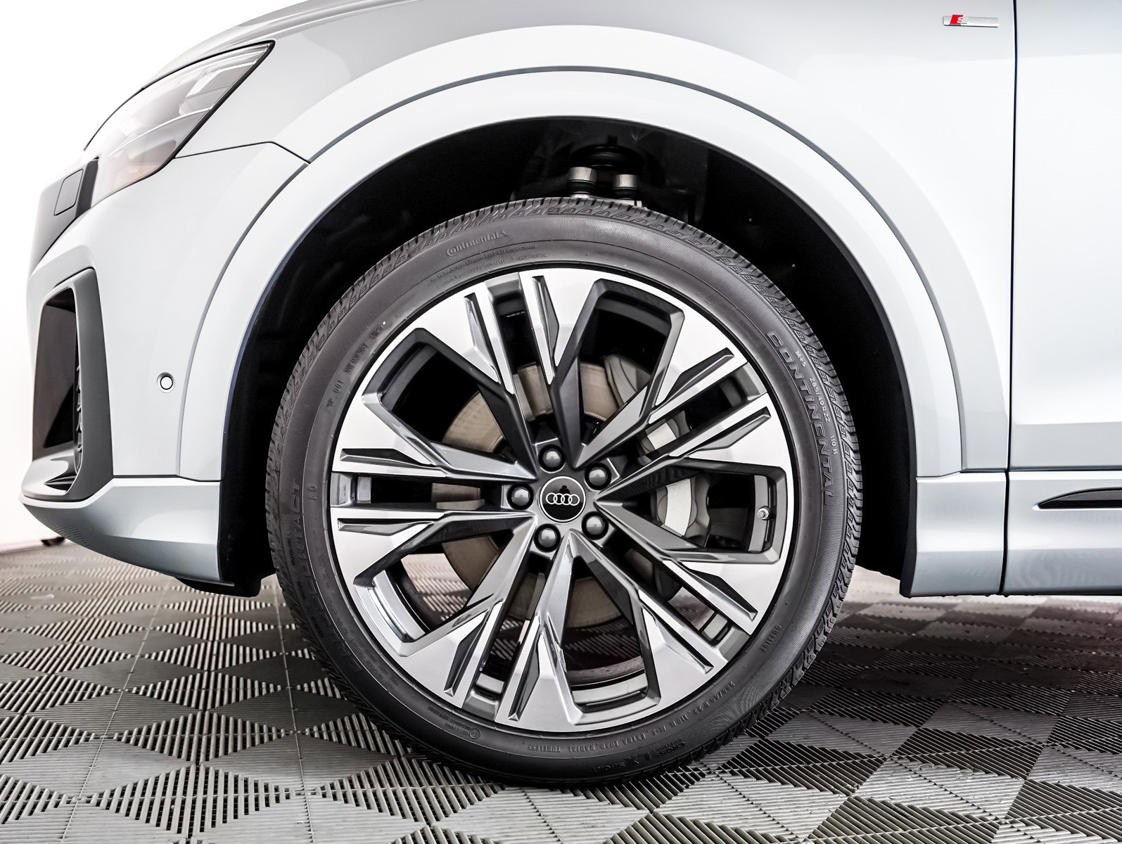 New 2025 Audi Q8 Premium Plus image 6