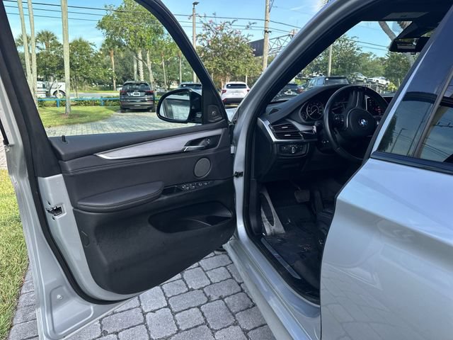 Used 2018 BMW X5 xDrive50i AWD/4WD image 22
