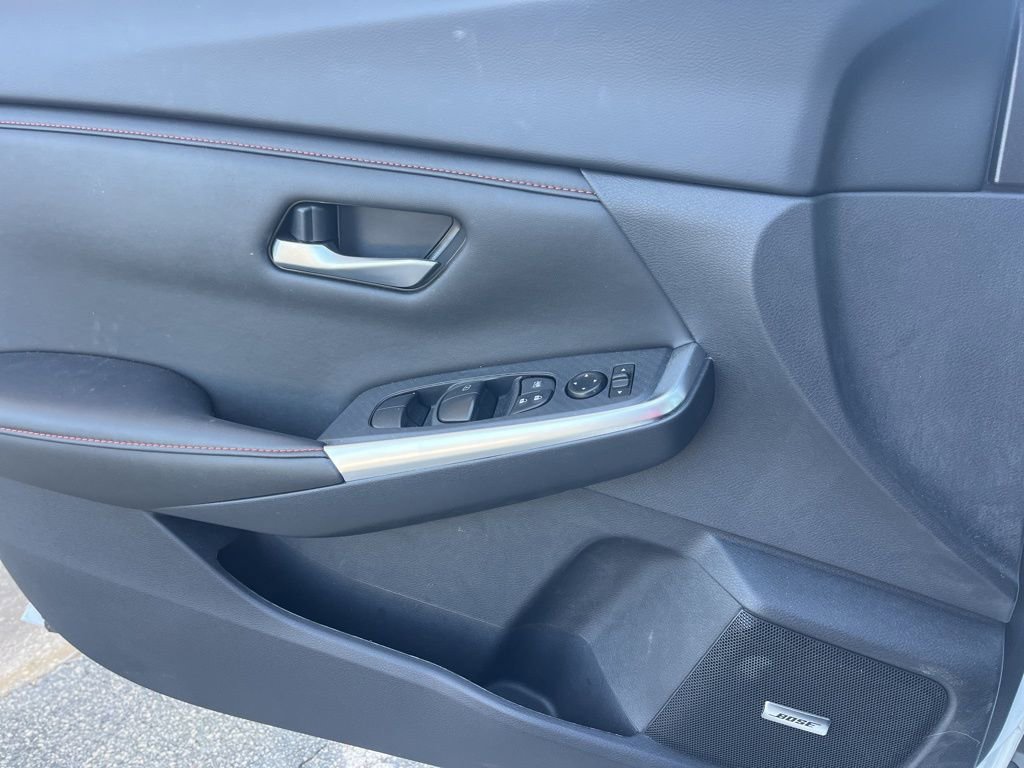 Used 2025 Nissan Sentra SR w/ SR Premium Package image 6