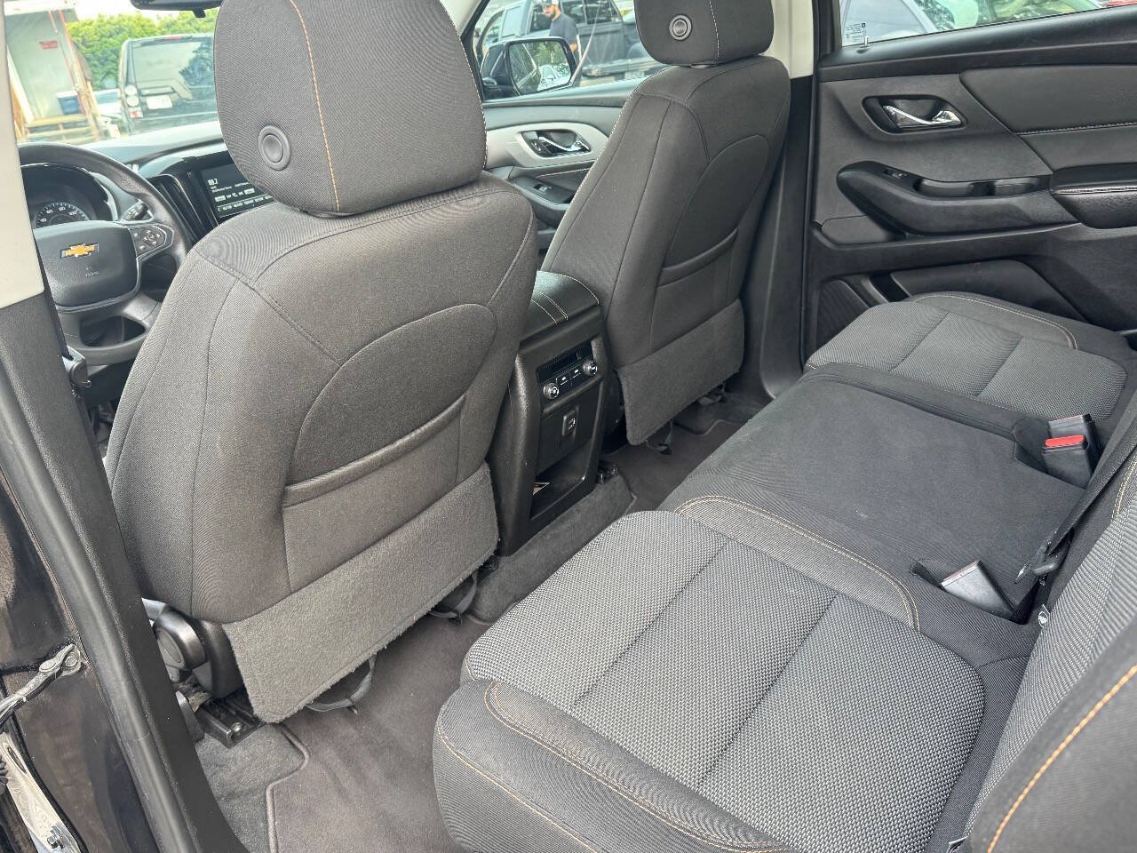 Used 2019 Chevrolet Traverse LS FWD image 16