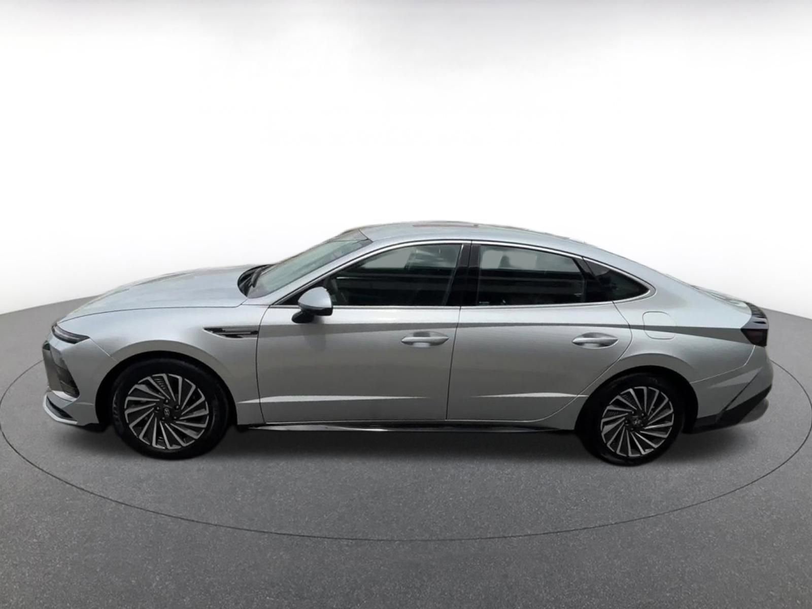 Used 2025 Hyundai Sonata SEL image 13