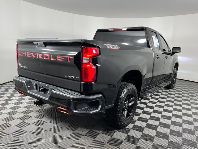 Used 2019 Chevrolet Silverado 1500 Custom Trail Boss w/ Custom Convenience Package AWD/4WD image 11