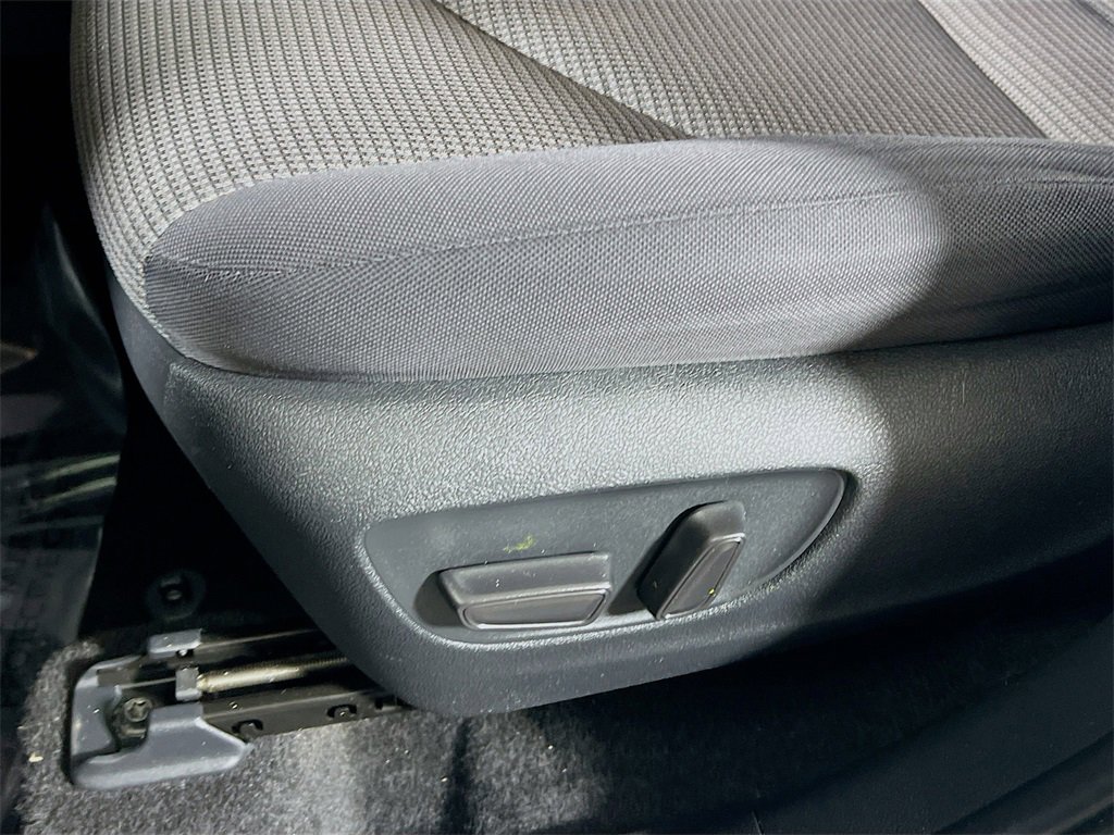 Certified 2024 Toyota Highlander LE image 18