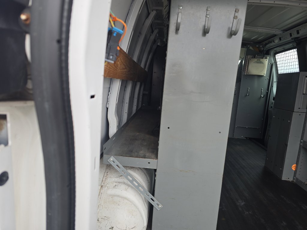 Used 2013 Chevrolet Express 2500 image 13