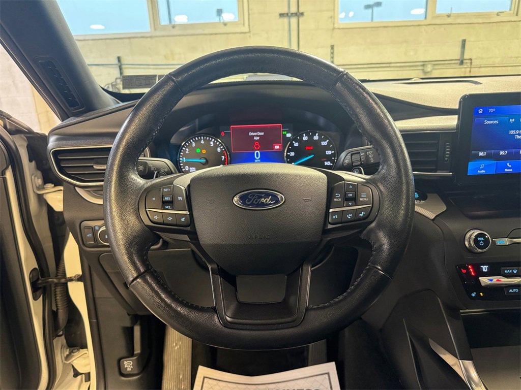 Used 2020 Ford Explorer XLT w/ Equipment Group 202A image 15