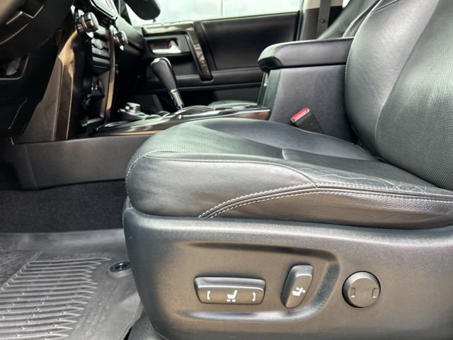 Used 2019 Toyota 4Runner Limited AWD/4WD image 32