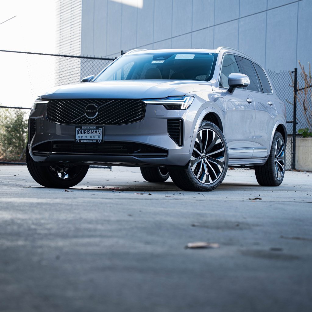 New 2026 Volvo XC90 T8 Ultra image 1