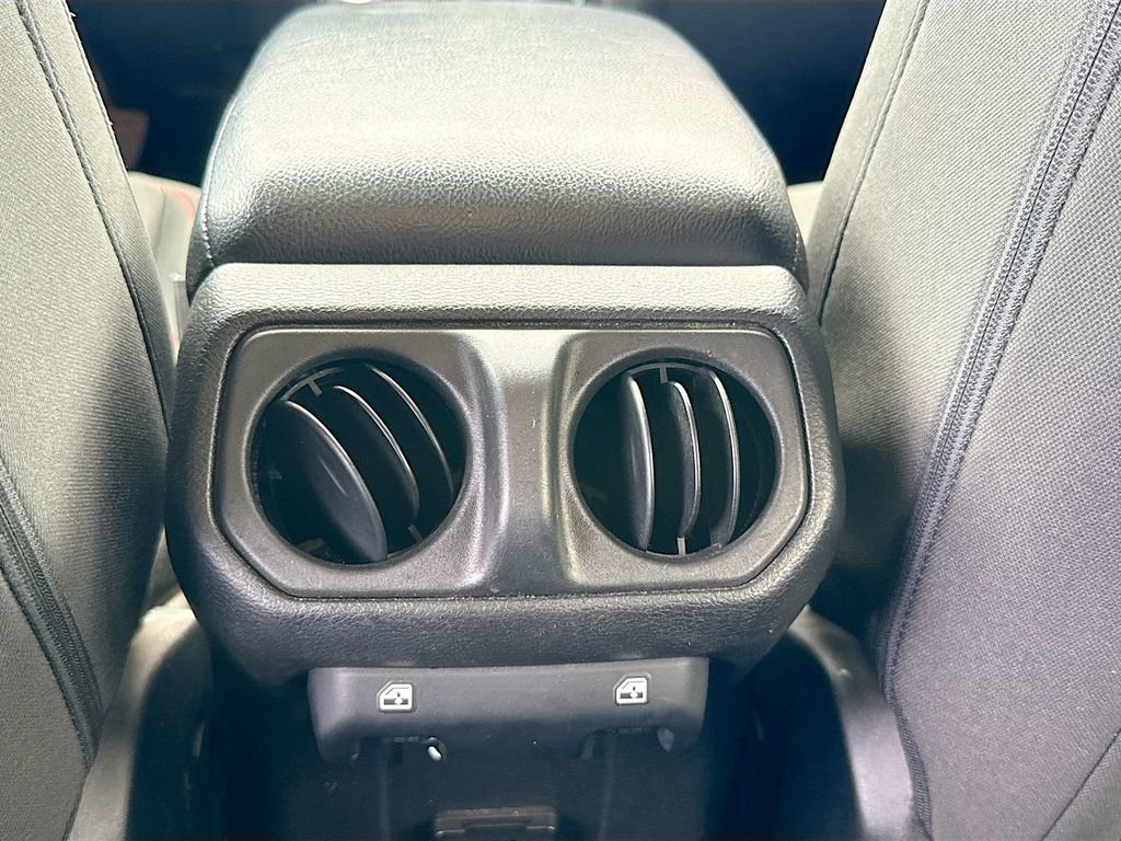 Used 2023 Jeep Wrangler Unlimited Rubicon image 28