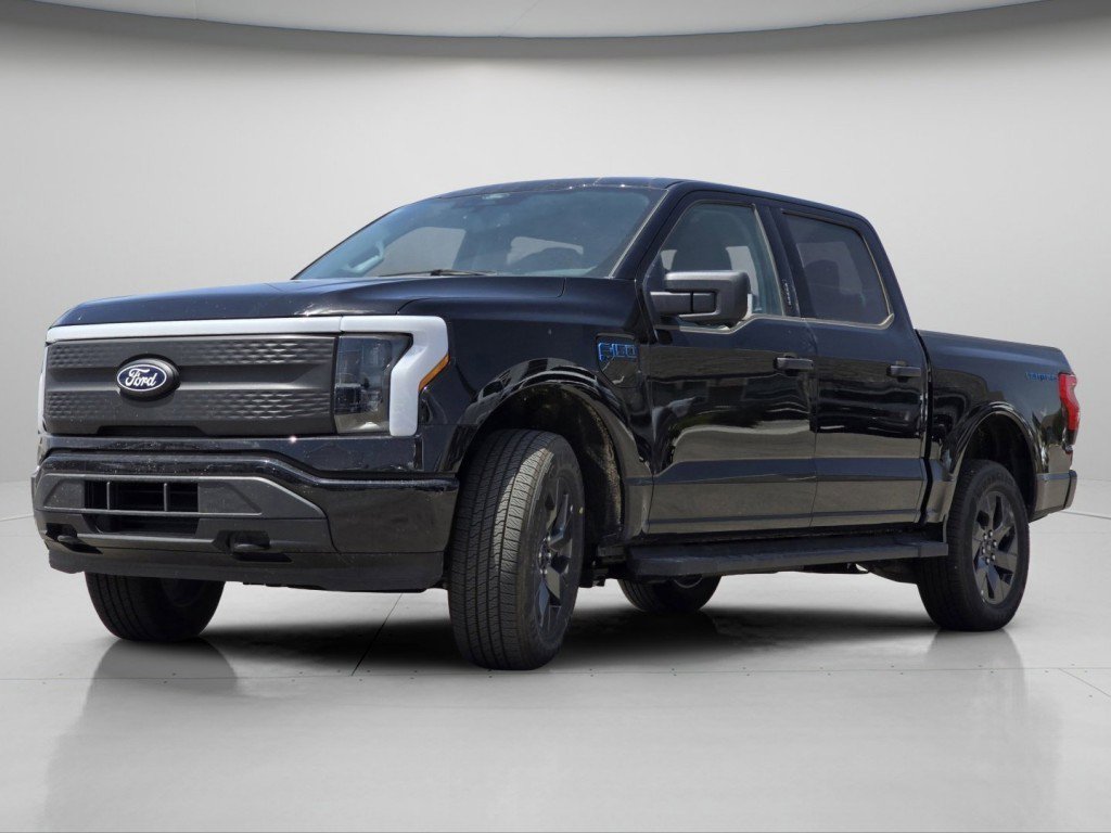 New 2024 Ford F150 Lightning XLT image 14
