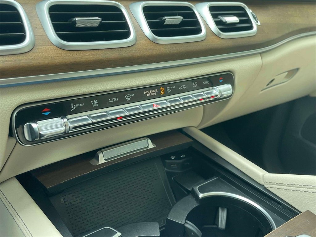 Used 2020 Mercedes-Benz GLS 450 4MATIC image 28