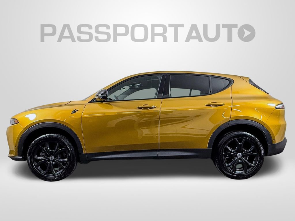 Used 2024 Dodge Hornet GT image 7