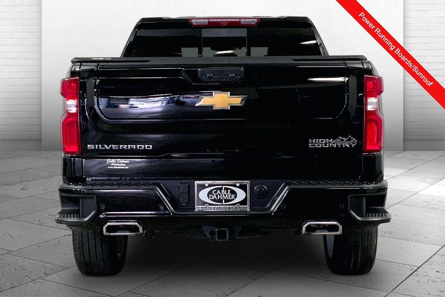 Used 2025 Chevrolet Silverado 1500 High Country w/ High Country Premium Package AWD/4WD image 3