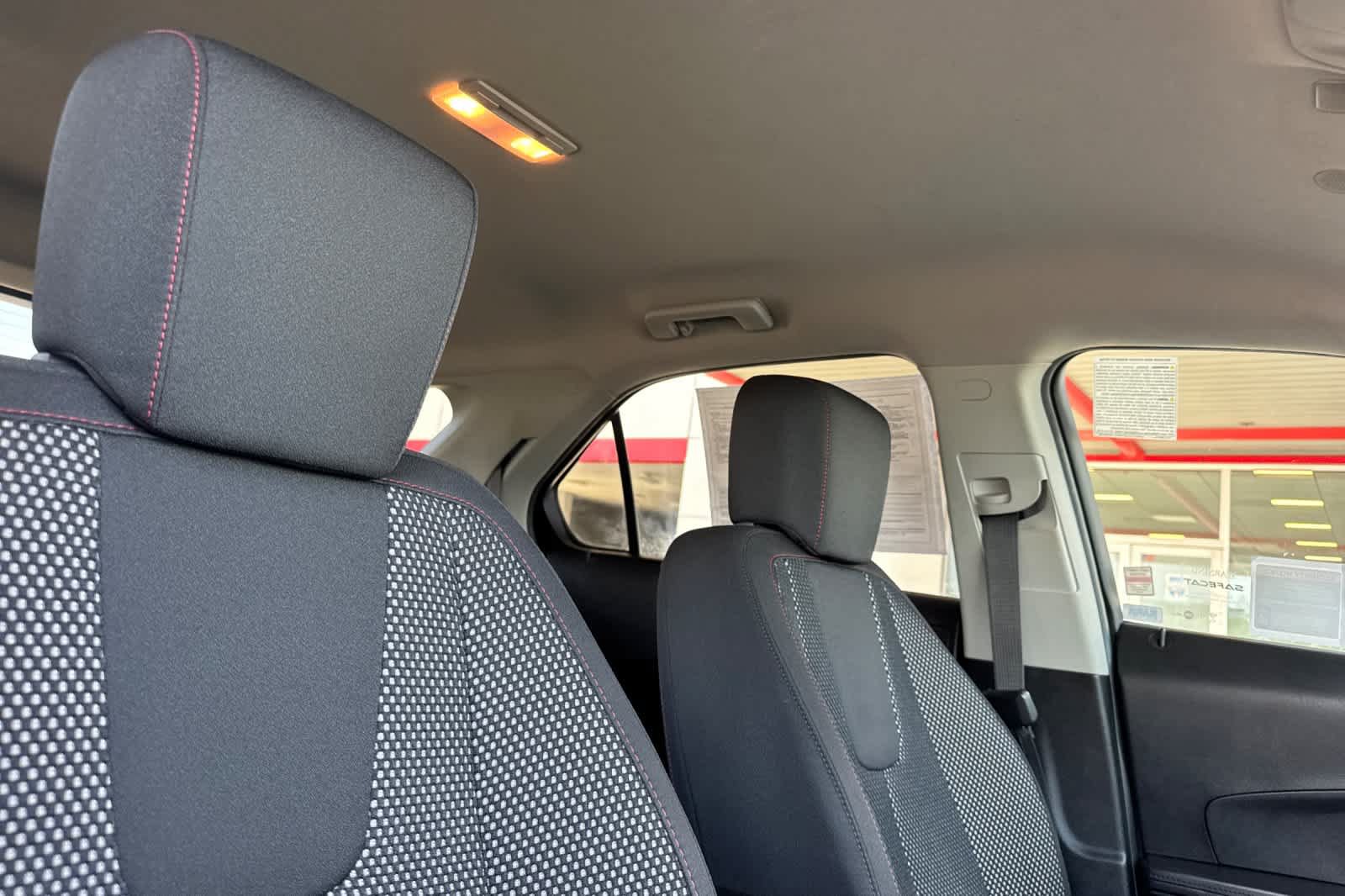 Used 2017 Chevrolet Equinox LT w/ Convenience Package FWD image 16