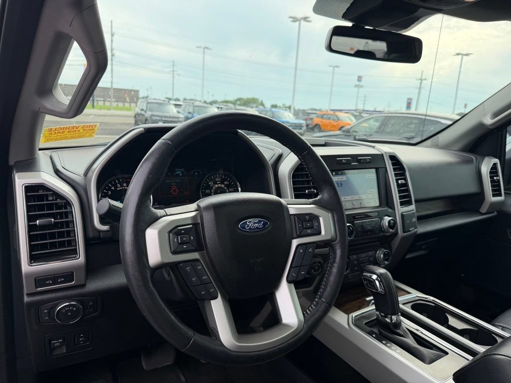Used 2018 Ford F150 Lariat w/ Equipment Group 502A Luxury AWD/4WD image 12