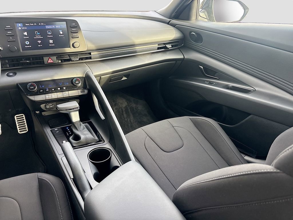 Certified 2026 Hyundai Elantra Sport image 21