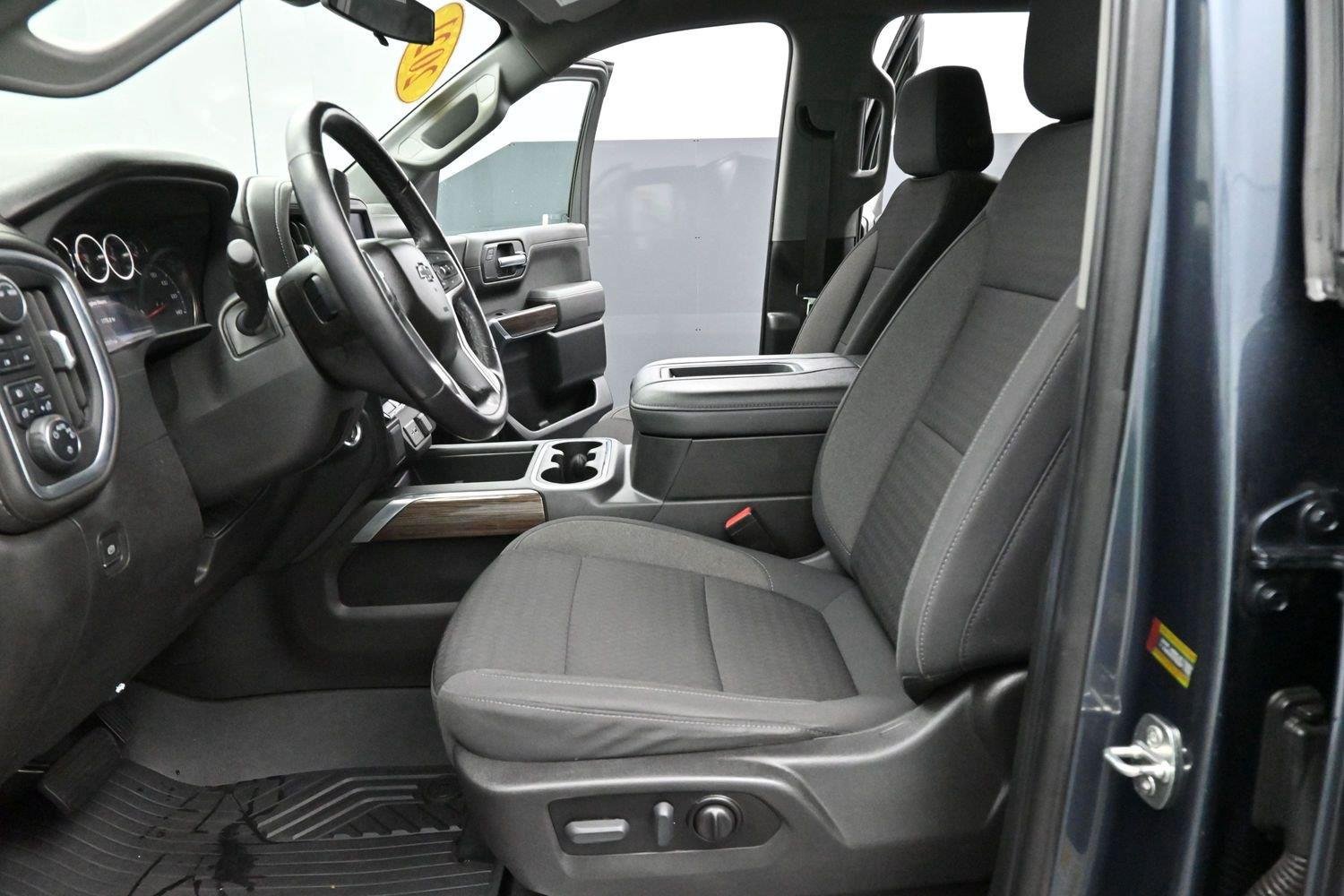 Used 2021 Chevrolet Silverado 1500 RST AWD/4WD image 13