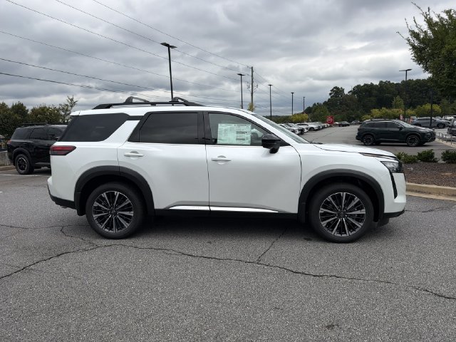 New 2026 Nissan Pathfinder Platinum AWD/4WD image 2