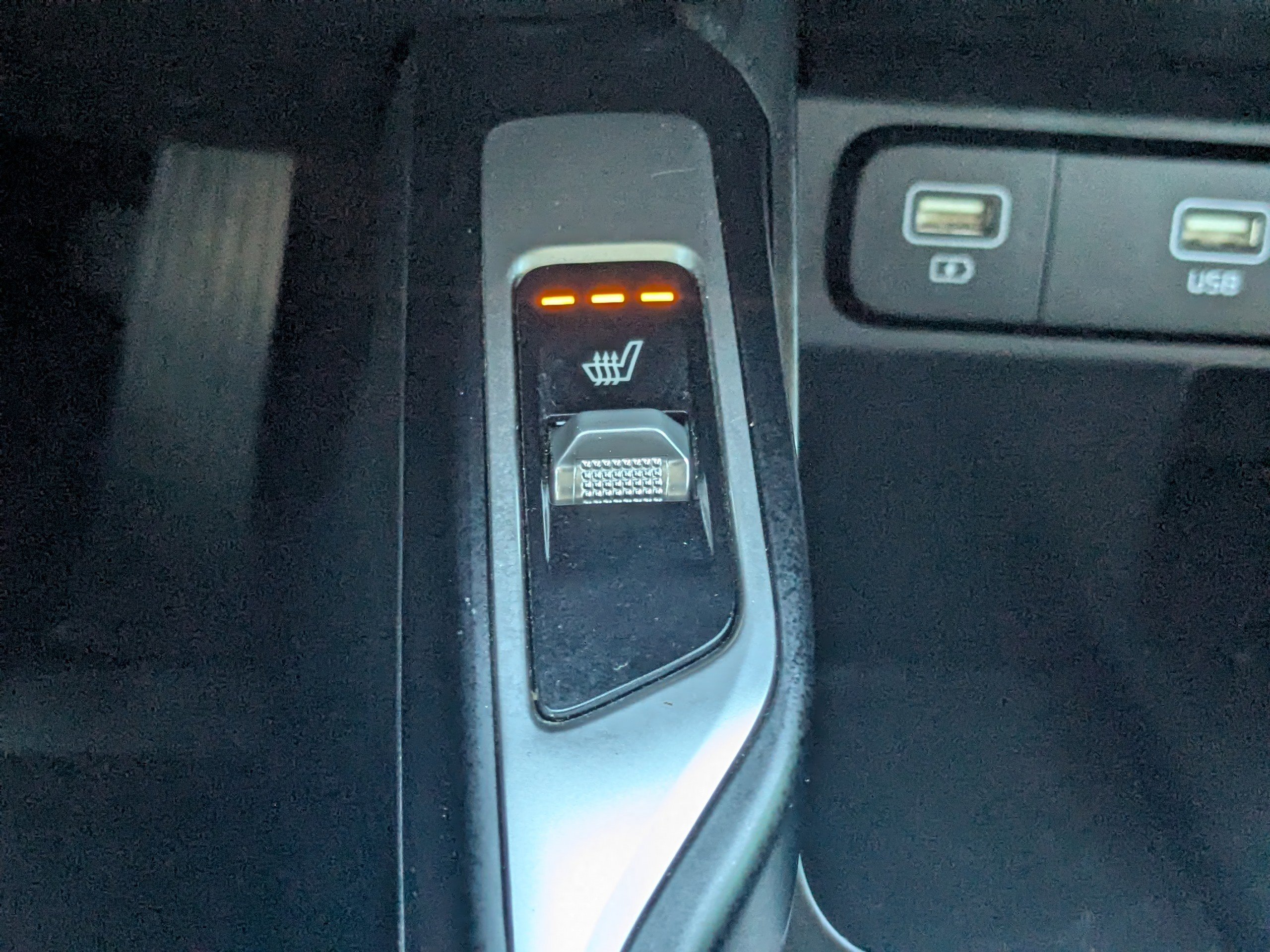 Certified 2022 Kia Sorento EX image 29