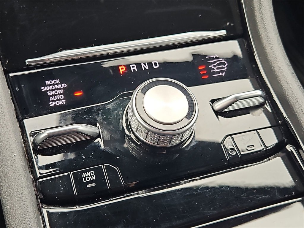 Used 2023 Jeep Grand Cherokee Overland image 20