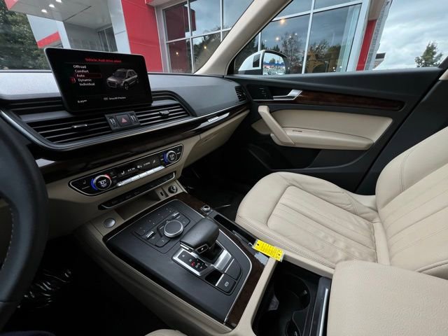 Used 2020 Audi Q5 2.0T Premium AWD/4WD image 4