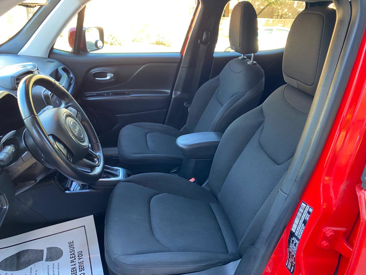 Used 2018 Jeep Renegade Altitude w/ Popular Equipment Group image 25