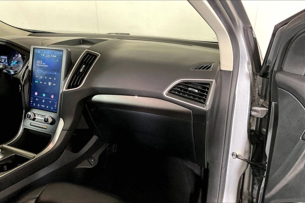 Used 2023 Ford Edge SEL w/ Convenience Package AWD/4WD image 16