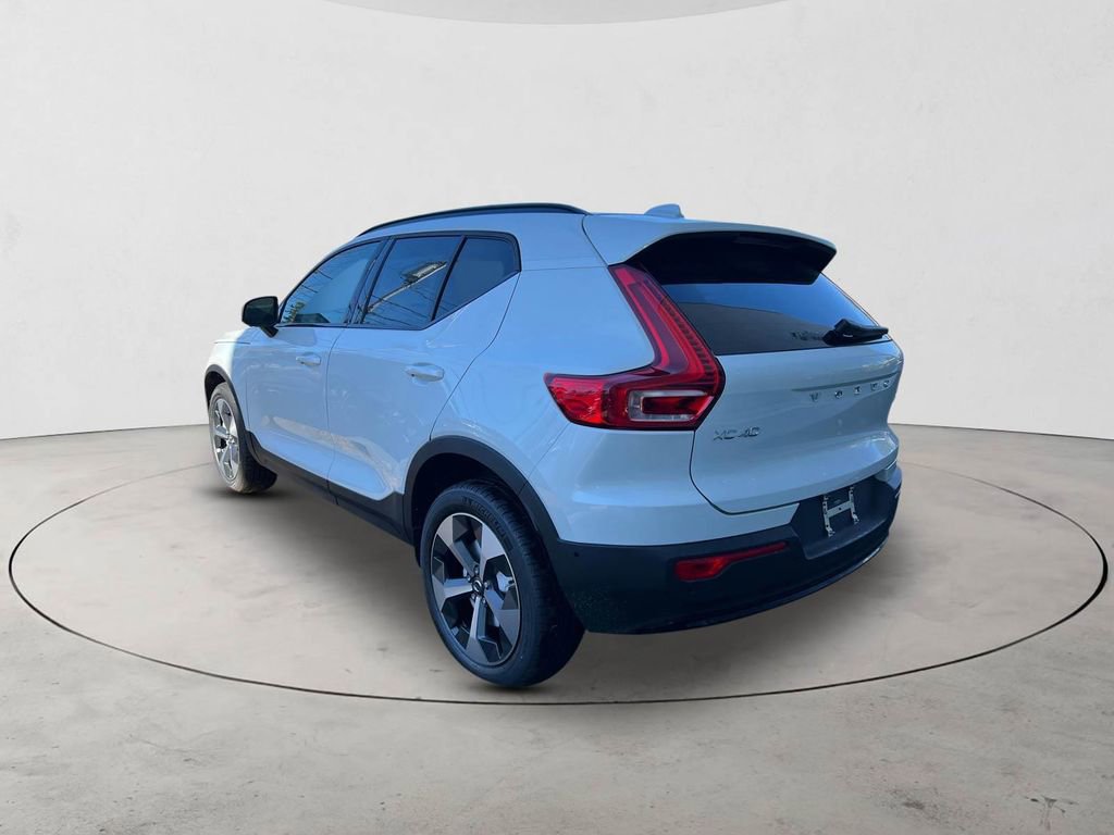 New 2026 Volvo XC40 B5 Plus w/ Protection Package Premier AWD/4WD image 3
