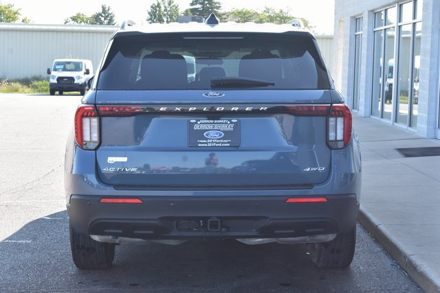 Used 2025 Ford Explorer Active image 5