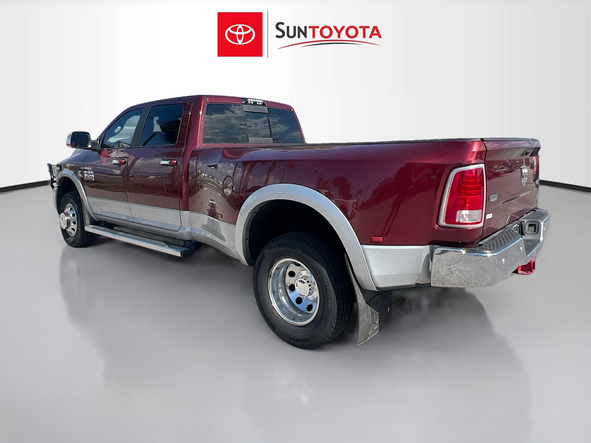 Used 2018 RAM 3500 Laramie AWD/4WD image 6