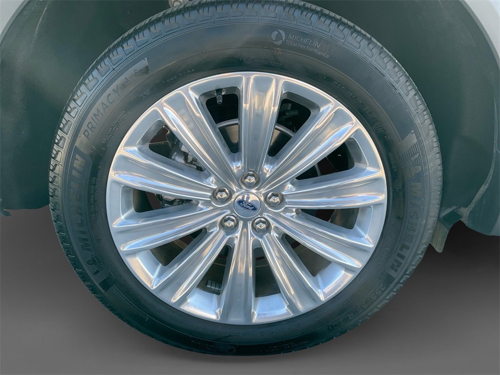 Used 2023 Ford Explorer Limited w/ Equipment Group 301A image 10