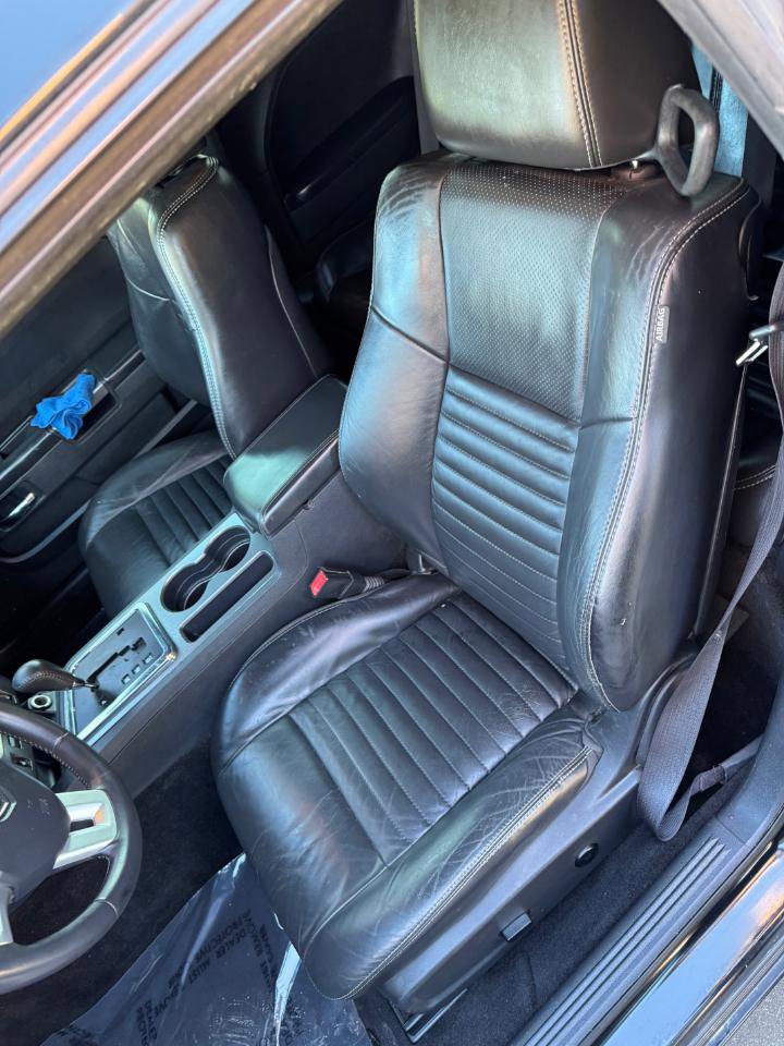 Used 2014 Dodge Challenger R/T Plus RWD image 12