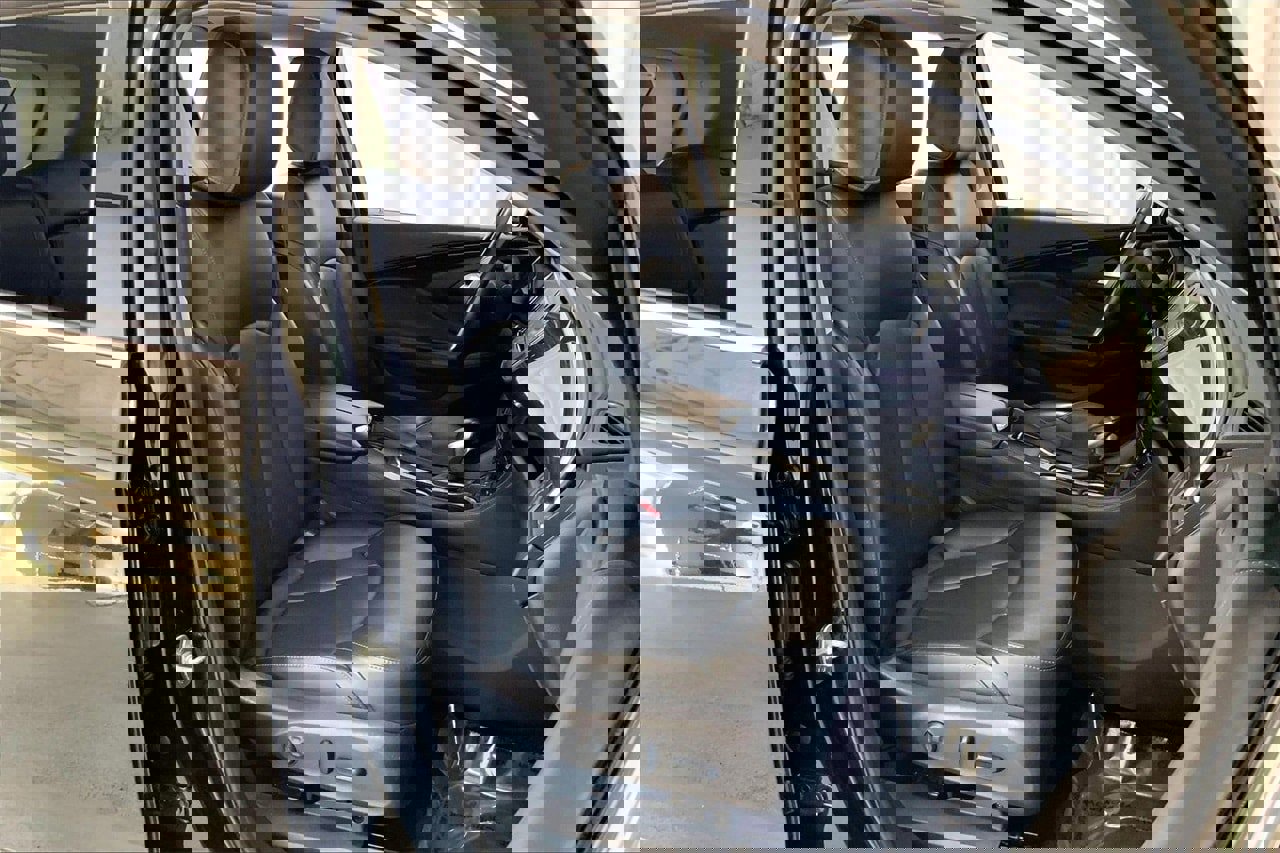 Used 2020 Buick Envision Essence w/ Experience Buick Package image 6