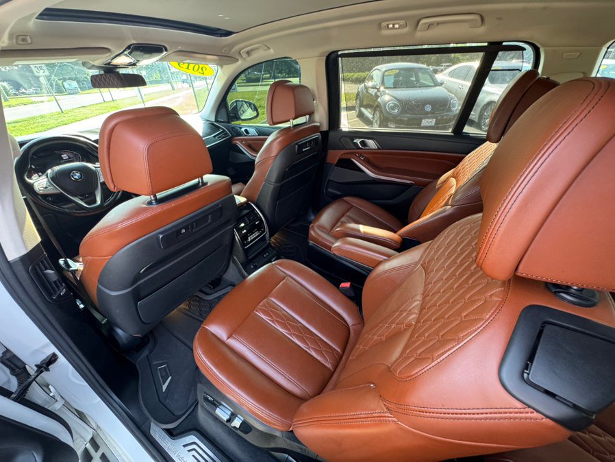 Used 2019 BMW X7 xDrive40i w/ Premium Package AWD/4WD image 26