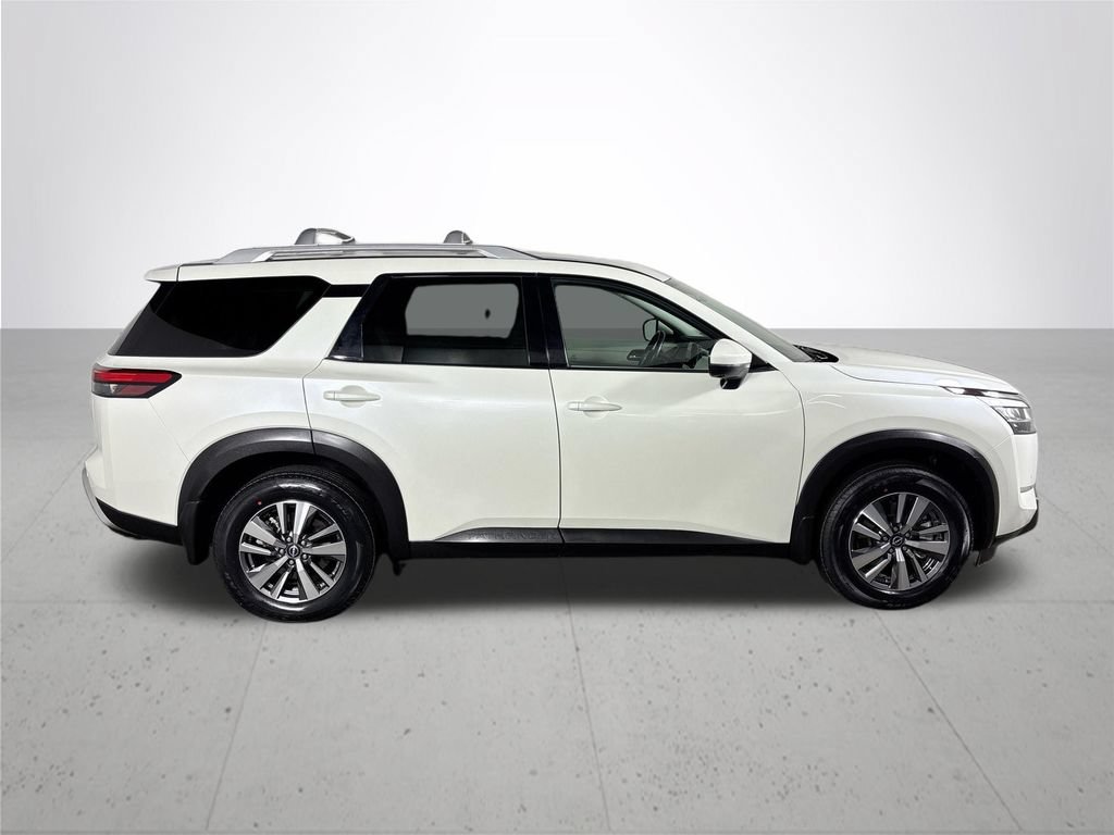 Used 2023 Nissan Pathfinder SL AWD/4WD image 5