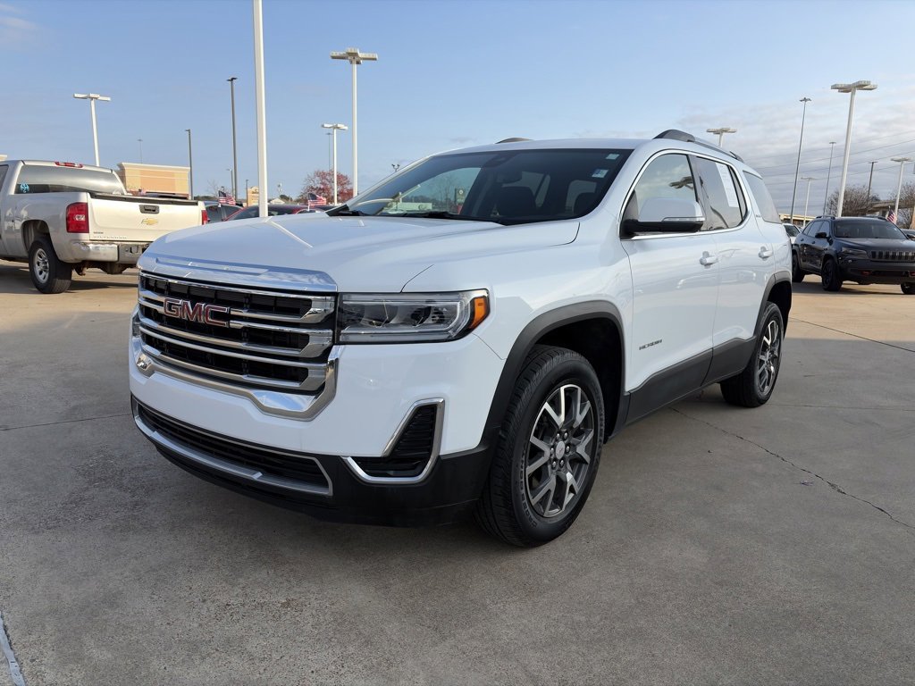 Used 2023 GMC Acadia SLE w/ Driver Convenience Package image 1