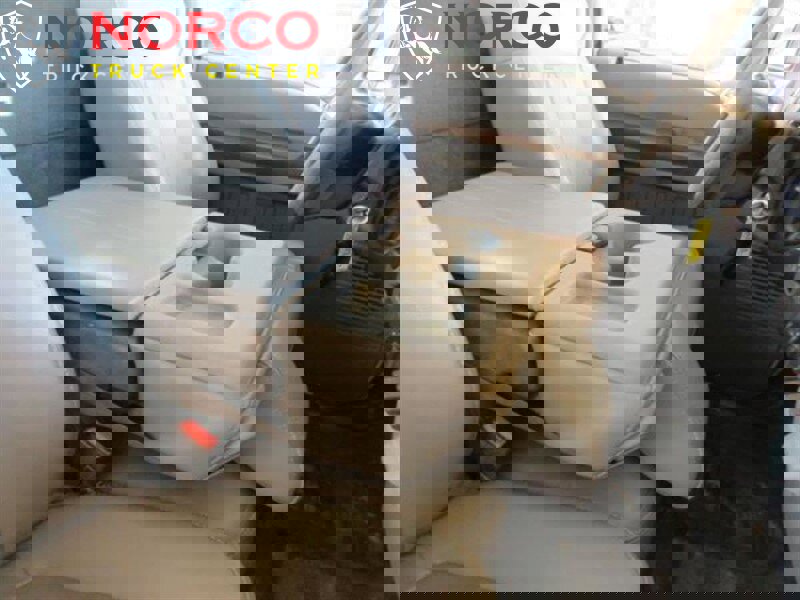 Used 2011 Ford F450 XL w/ XL Decor Group image 16