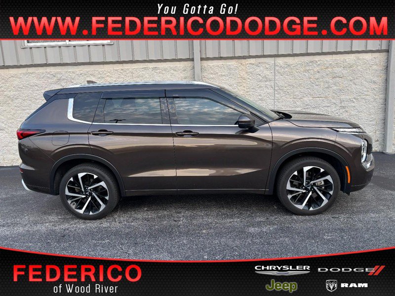 Used 2022 Mitsubishi Outlander SEL AWD/4WD image 1