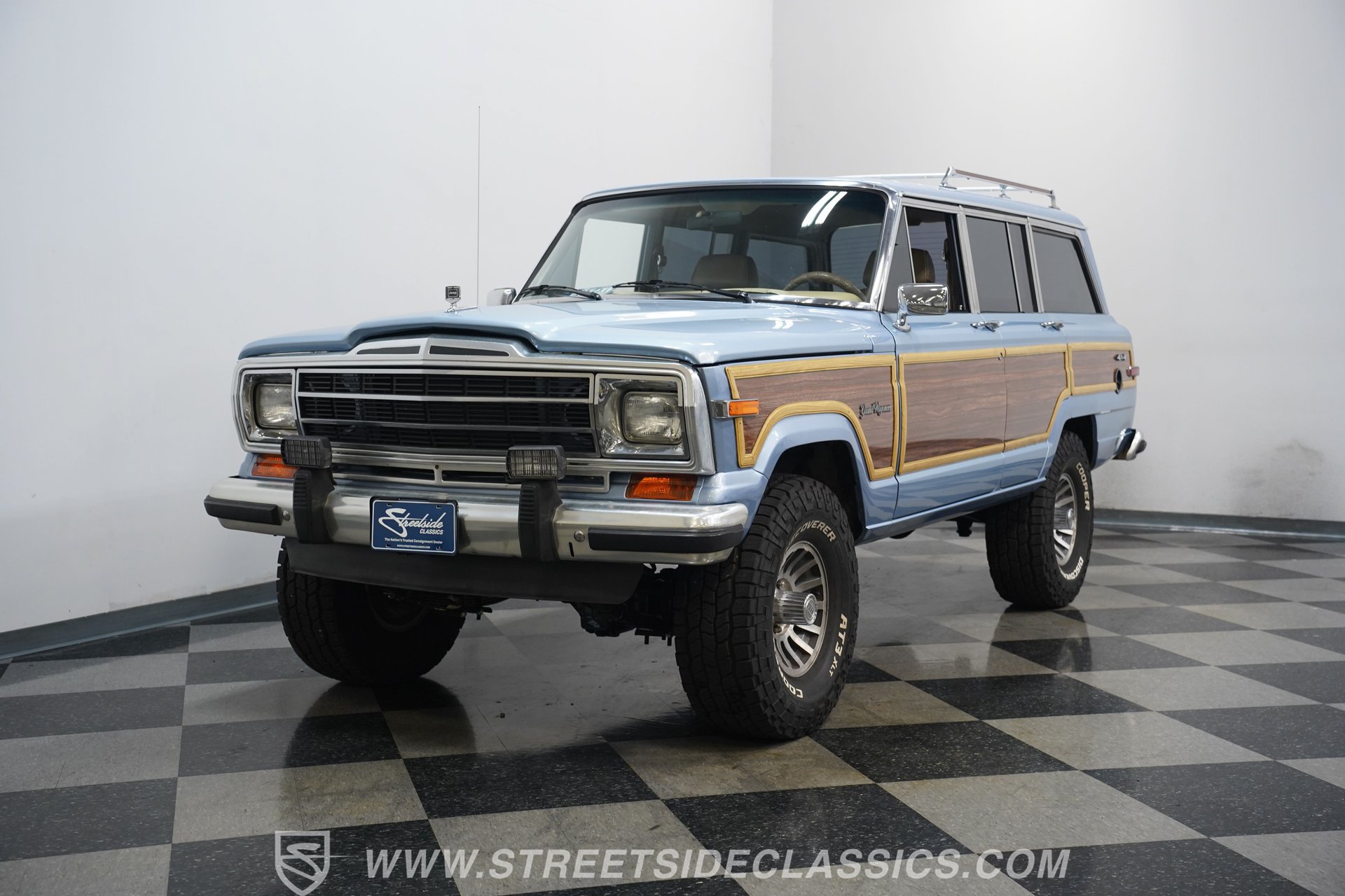 Used 1989 Jeep Grand Wagoneer AWD/4WD image 6