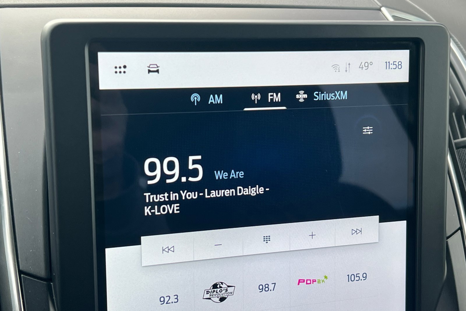 Used 2023 Ford Edge Titanium w/ Equipment Group 301A image 16