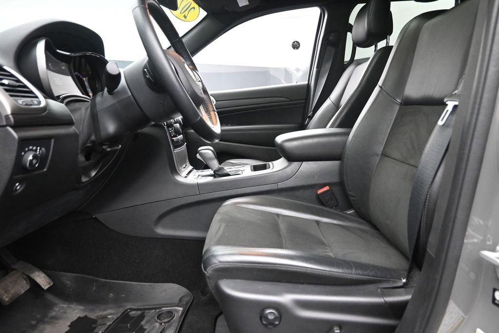 Used 2021 Jeep Grand Cherokee Laredo X AWD/4WD image 14