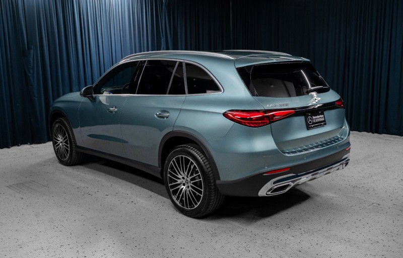 New 2026 Mercedes-Benz GLC 300 image 9