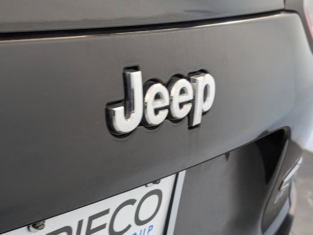 Used 2019 Jeep Cherokee Latitude Plus image 11