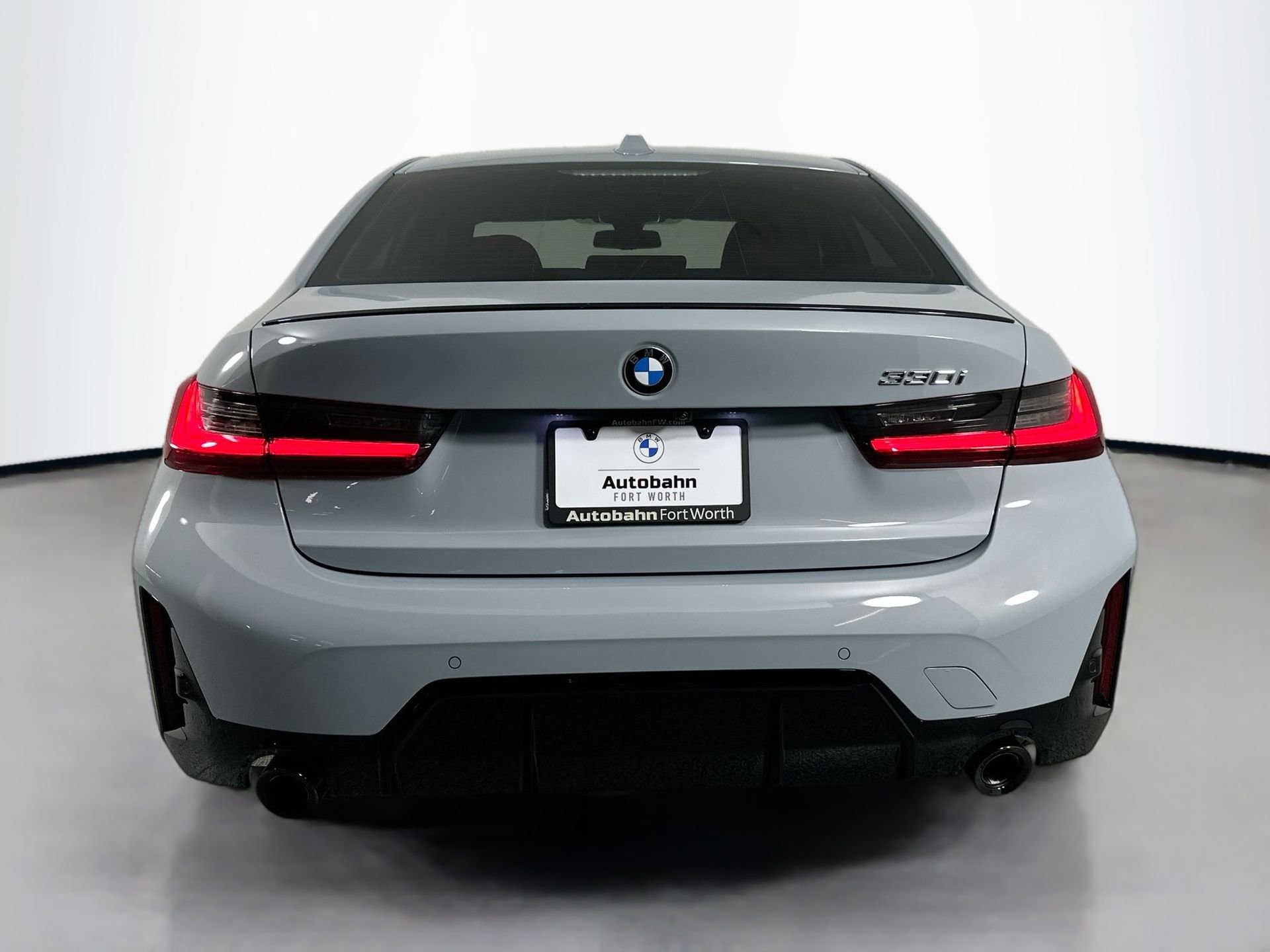 New 2026 BMW 330i Sedan w/ M Sport Package image 6