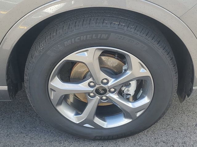 Certified 2024 Ford Escape ST-Line w/ Tech Pack #1 AWD/4WD image 5