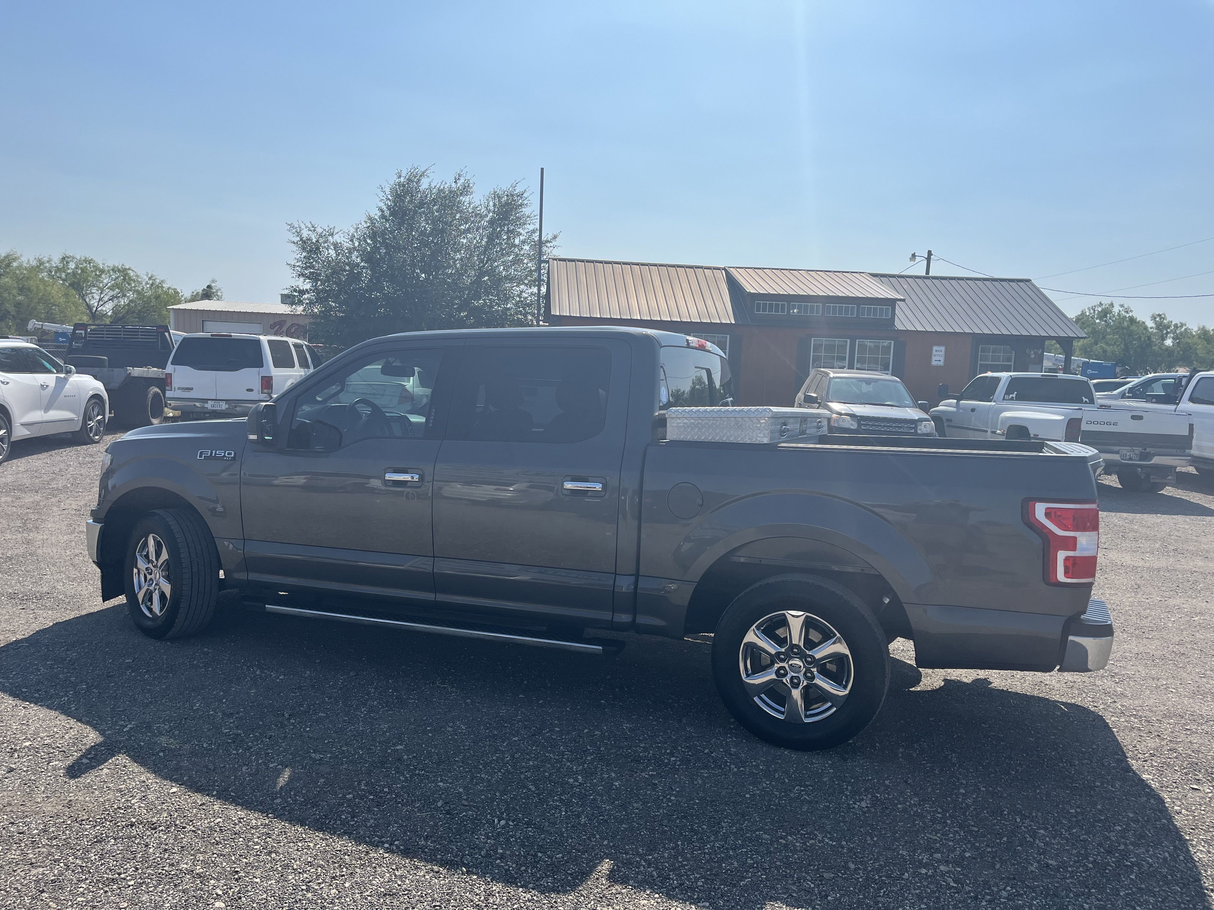 Used 2018 Ford F150 XLT w/ Equipment Group 302A Luxury image 3