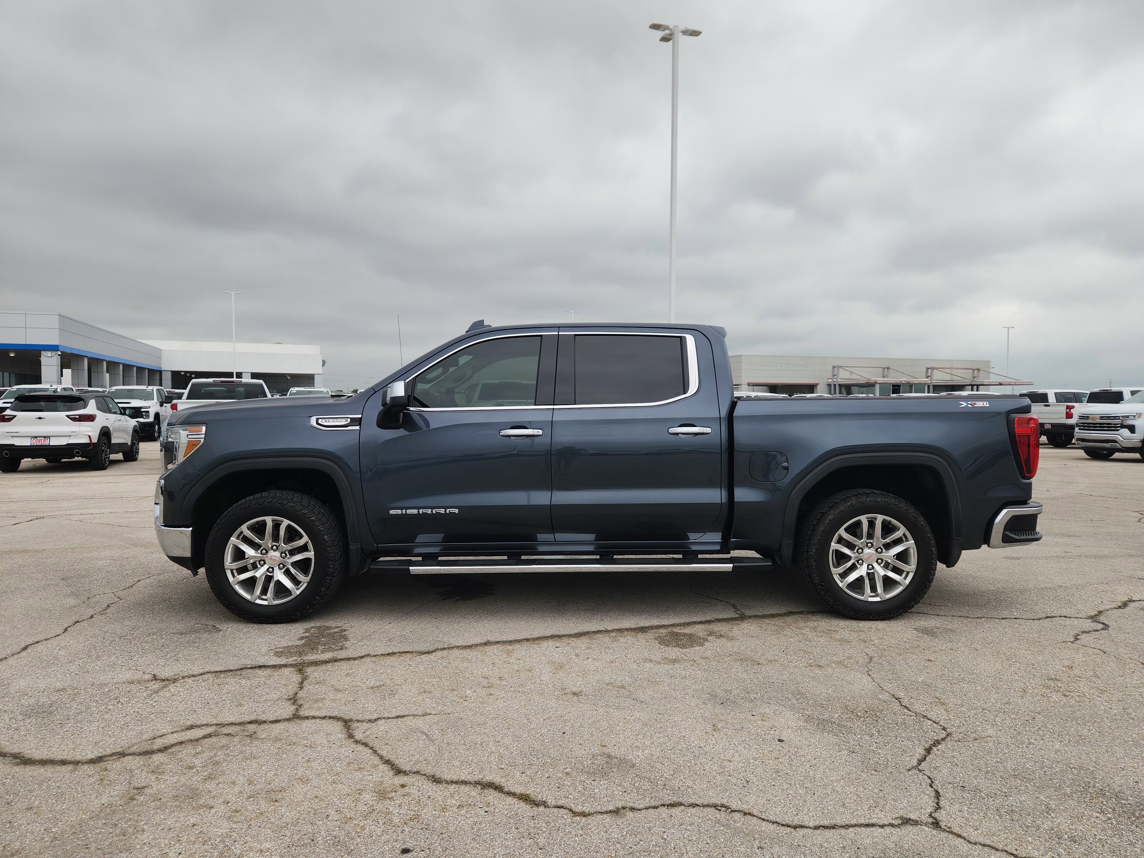 Used 2020 GMC Sierra 1500 SLT AWD/4WD image 4
