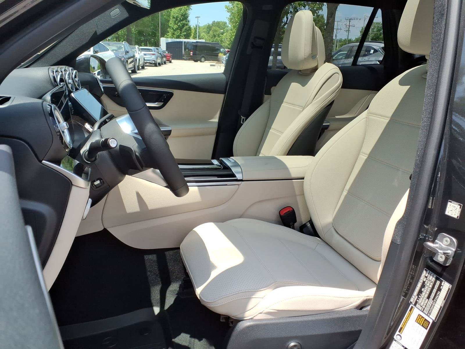New 2026 Mercedes-Benz GLC 300 4MATIC image 16