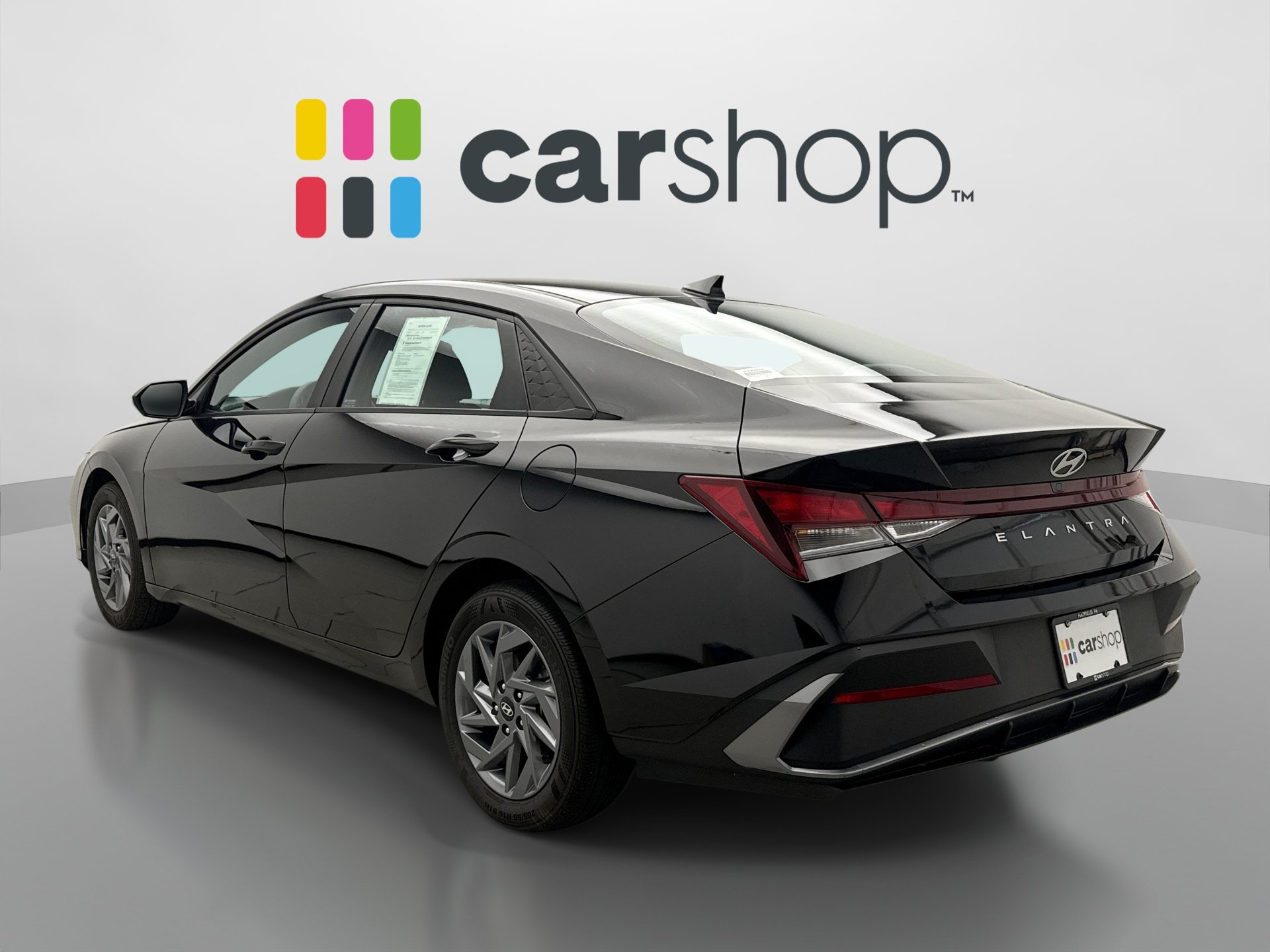 Used 2024 Hyundai Elantra SEL FWD image 3