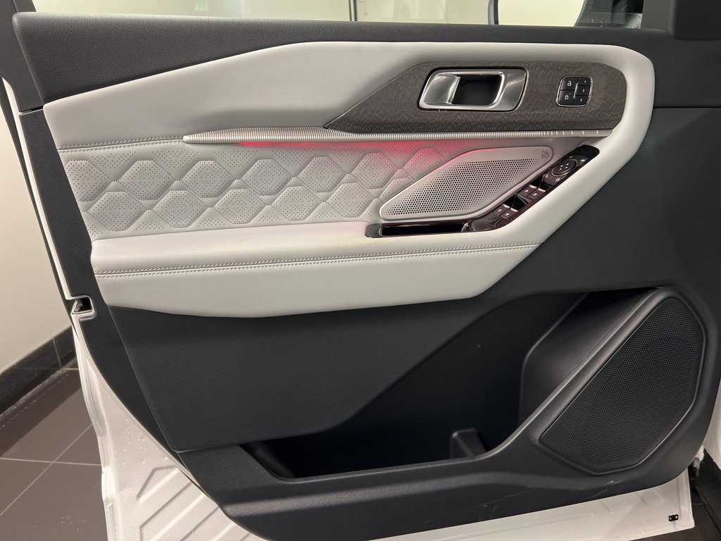 New 2026 Ford Explorer Platinum w/ LUX Leather Package image 31